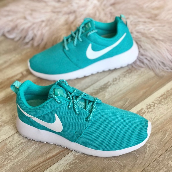 NWT Nike teal Roshe - Picture 5 of 8